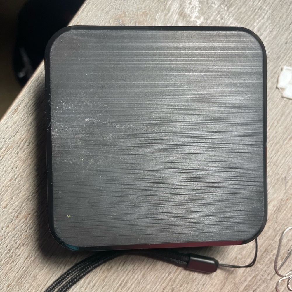 Speaker - Picture 3 of 5